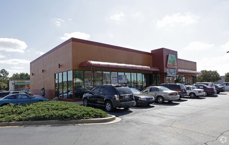 More Photos Of 1706 E Greenville St, Anderson Unknown For Lease