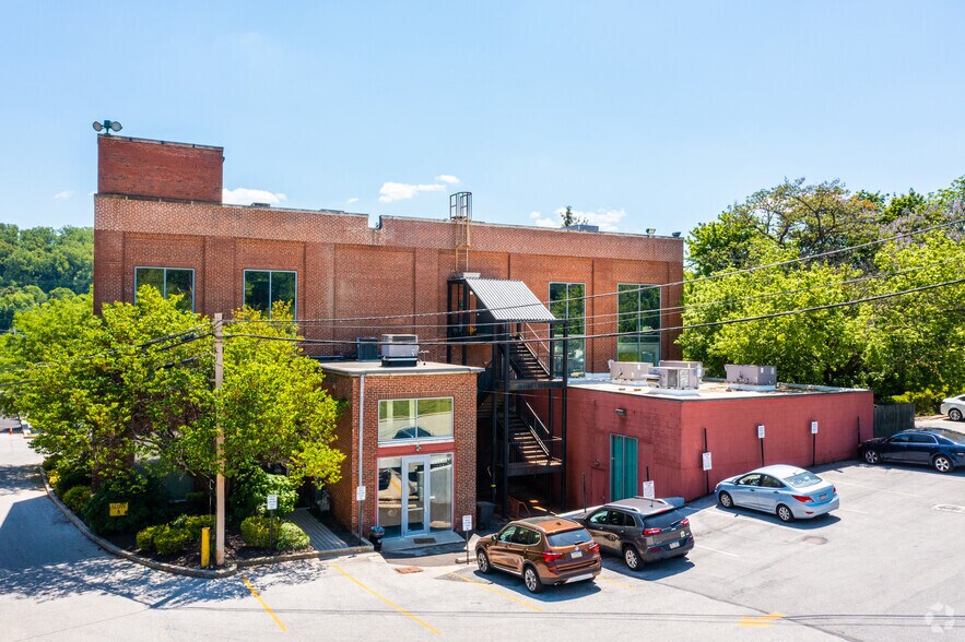 More Photos Of 555 E North Ln, Conshohocken Unknown For Lease