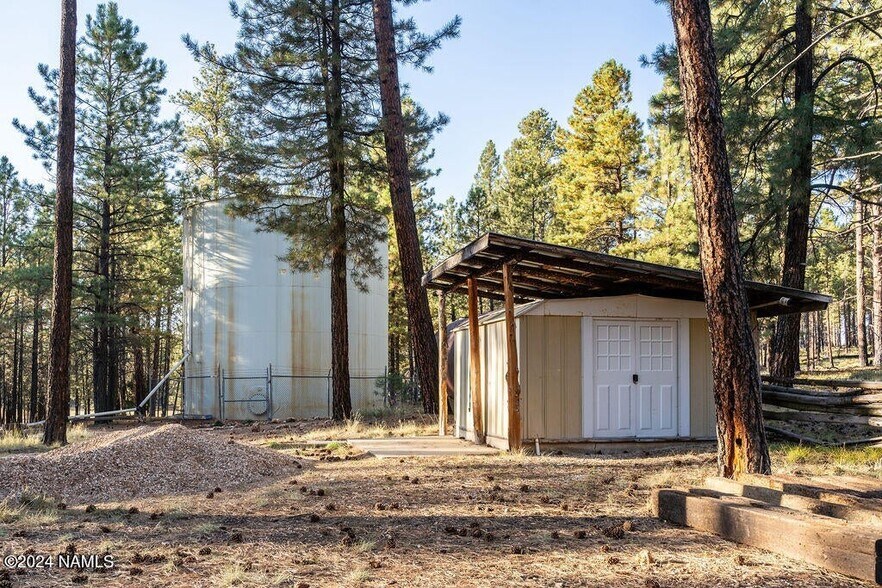 More Photos Of 770 Forest Service 461 rd, Fredonia Sports And Entertainment For Sale