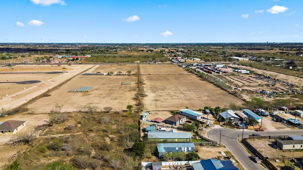 More Photos Of 5103 N Conway Ave, Mission Land For Sale