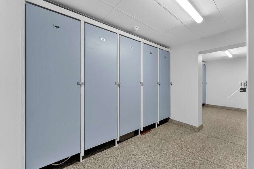 More Photos Of 109 Division St N, Kingsville Apartments For Sale