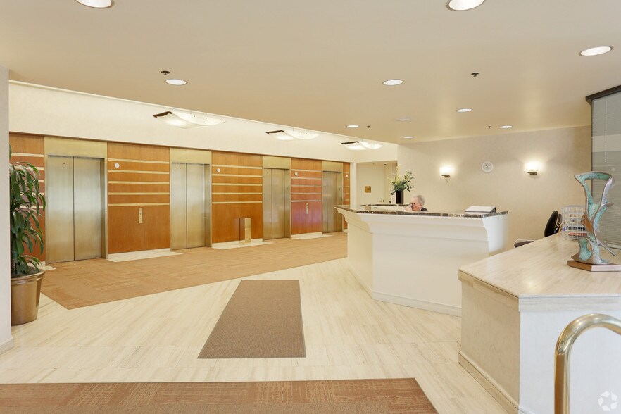 More Photos Of 1515 SW Fifth Ave, Portland Office For Lease