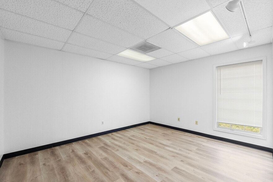 More Photos Of 3380 Successful Way, Dayton Office For Sale