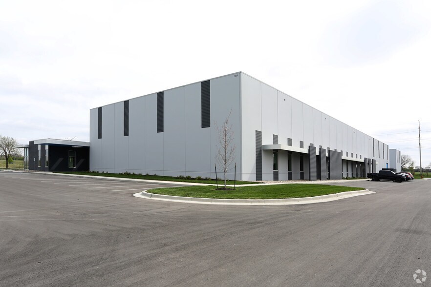 More Photos Of 9511 Legler Rd, Lenexa Warehouse For Sale