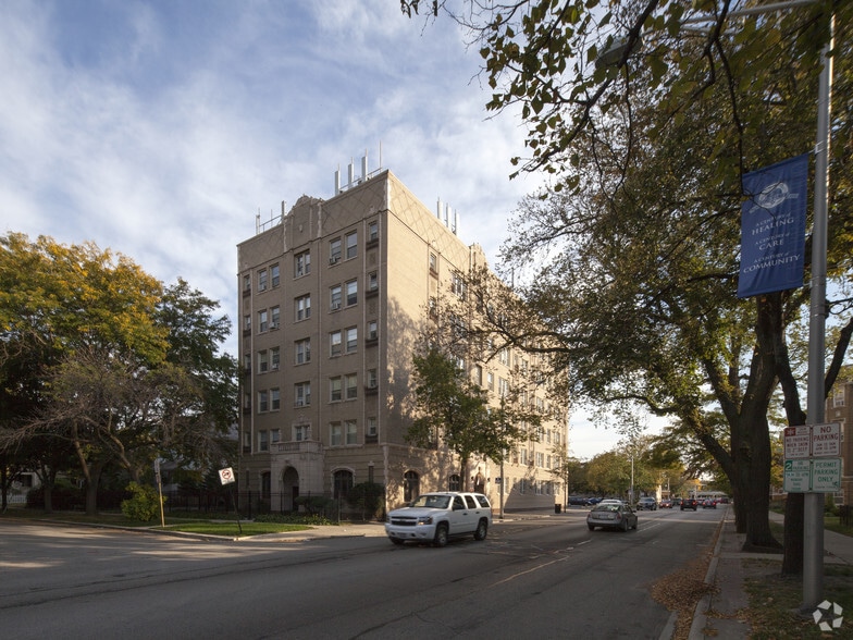 More Photos Of 525 N Austin Blvd, Chicago Apartments For Sale