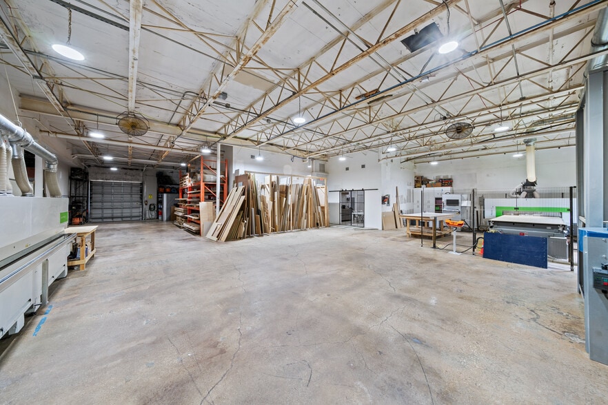 More Photos Of 17401 NW 2nd Ave, Miami Warehouse For Sale
