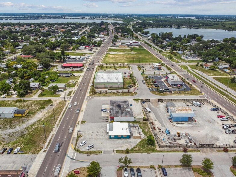 More Photos Of 275 S Lake Shore Way, Lake Alfred Restaurant For Sale