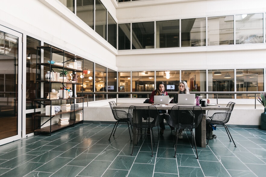 More Photos Of 1400 G St NW, Washington Office For Lease