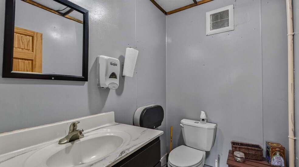 More Photos Of N5425 County Road H, Mondovi Restaurant For Sale