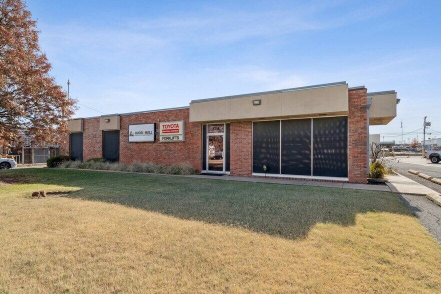 Primary Photo Of 8118 E 44th St, Tulsa Warehouse For Lease