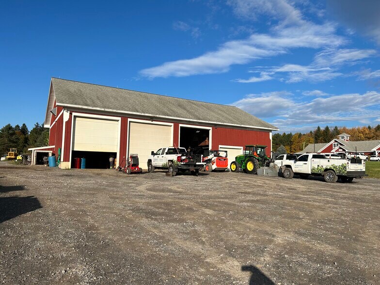 More Photos Of 6810 E Seneca Tpke, Jamesville Specialty For Sale