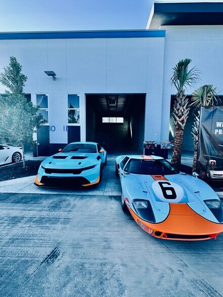 More Photos Of 15375 Corporate Rd N, Jupiter Industrial For Sale