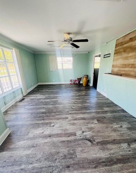 More Photos Of 2510 Pulaski Pike NW, Huntsville Medical For Sale