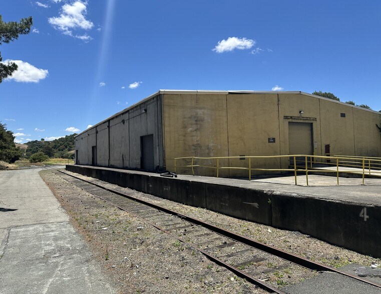 More Photos Of 2855 Franklin Canyon Rd, Rodeo Warehouse For Sale