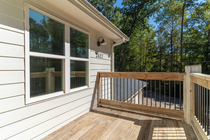 More Photos Of 2627 Holly St, Holly Springs Light Distribution For Lease