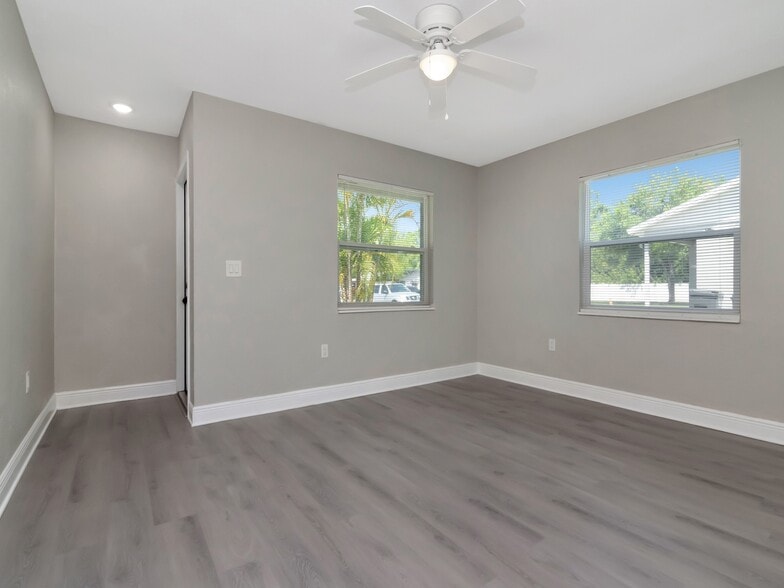 More Photos Of , Bradenton Multifamily For Sale