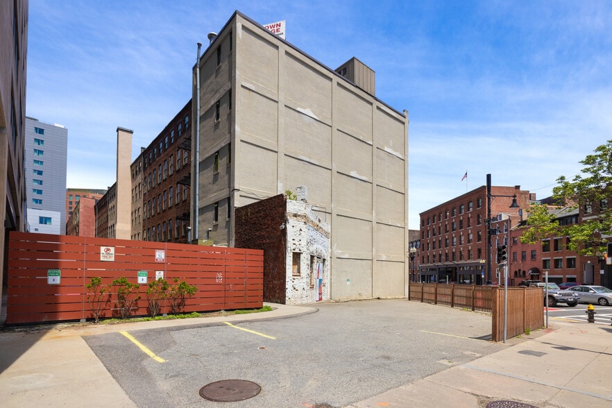 More Photos Of 88 N Washington St, Boston Hotel For Sale