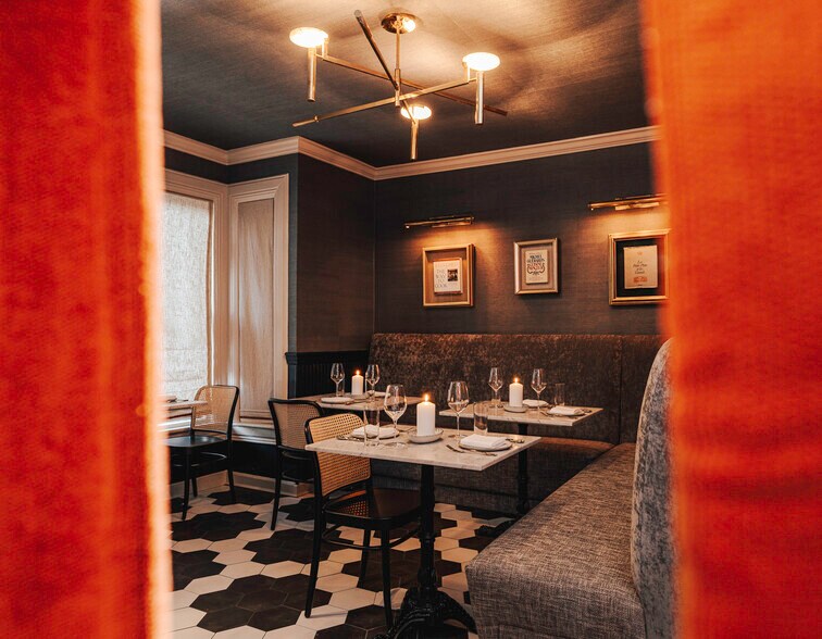 More Photos Of 210 Hampton Rd, Southampton Restaurant For Sale