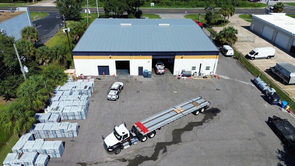 More Photos Of 3500 Silver Star Rd, Orlando Warehouse For Lease