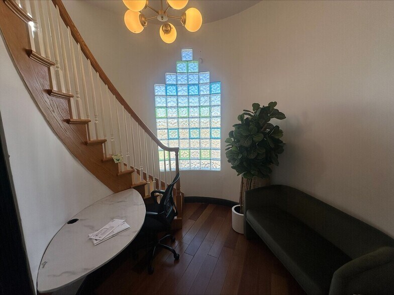 More Photos Of 2041 Park St, Atlantic Beach Loft Creative Space For Lease