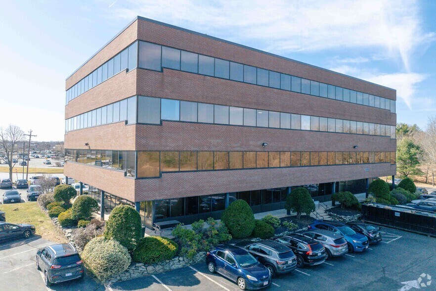 More Photos Of 600 Clark Rd, Tewksbury Medical For Lease