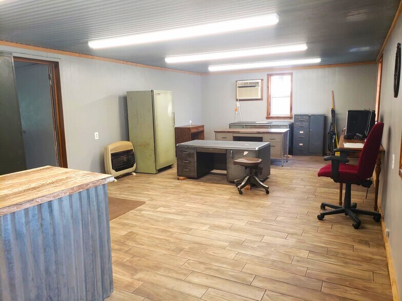 More Photos Of 306 Easton St. St, Allen Office Residential For Sale