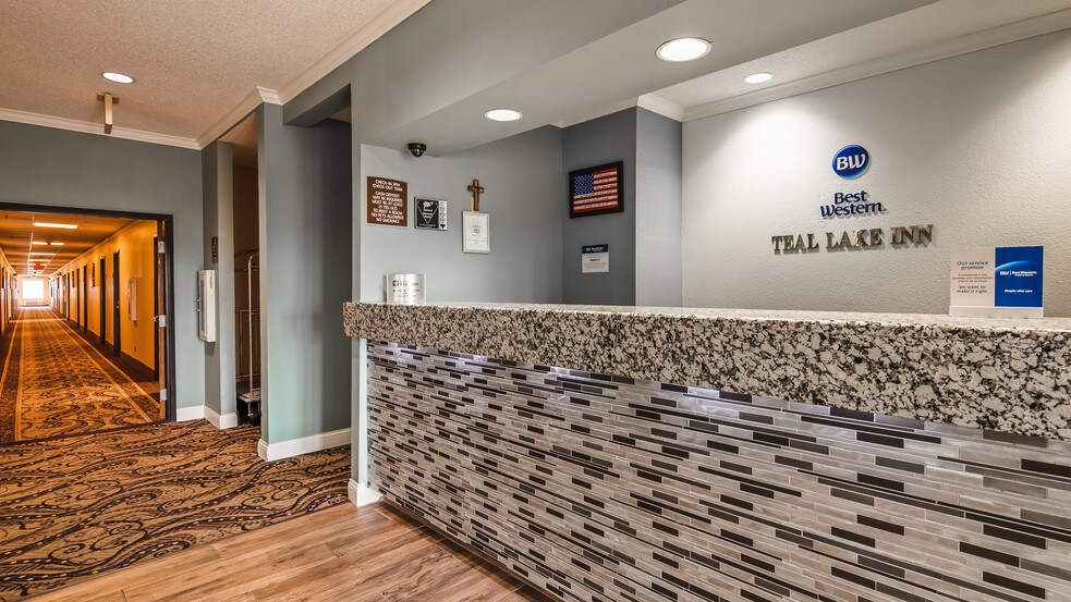More Photos Of 3602 S Clark St, Mexico Hotel For Sale