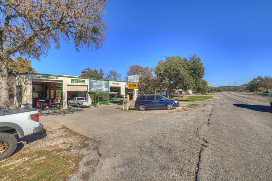 More Photos Of 8328 FM 2673, Canyon Lake Auto Repair For Sale