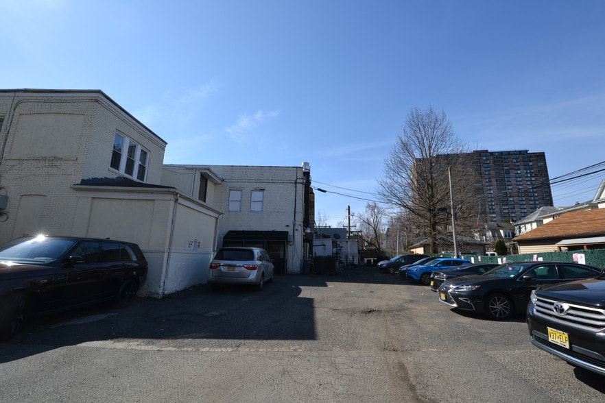 More Photos Of 799-803 Abbott Blvd, Fort Lee Storefront For Sale