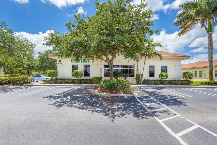 More Photos Of 9700 Stirling Rd, Cooper City Office For Lease