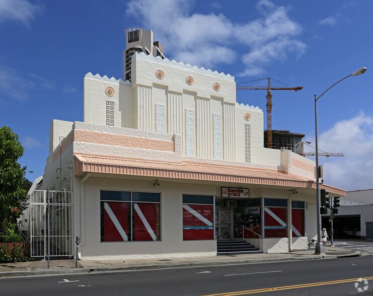 More Photos Of 711 Queen St, Honolulu Freestanding For Lease