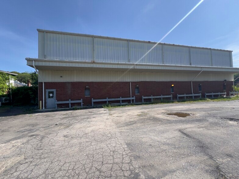 More Photos Of 2 S Plank Rd, Newburgh Warehouse For Sale