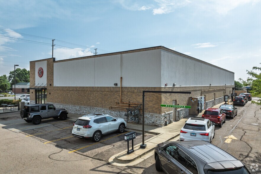 More Photos Of 781-791 E Dundee Rd, Palatine Storefront For Lease