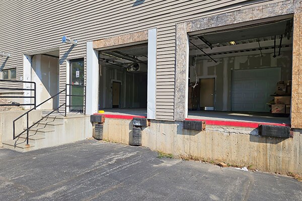 More Photos Of 2 Gregory Dr, South Burlington Freestanding For Sale