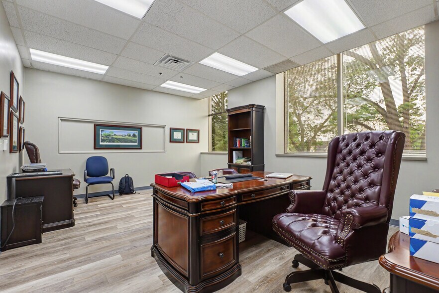 More Photos Of 835 Mason St, Dearborn Office For Lease