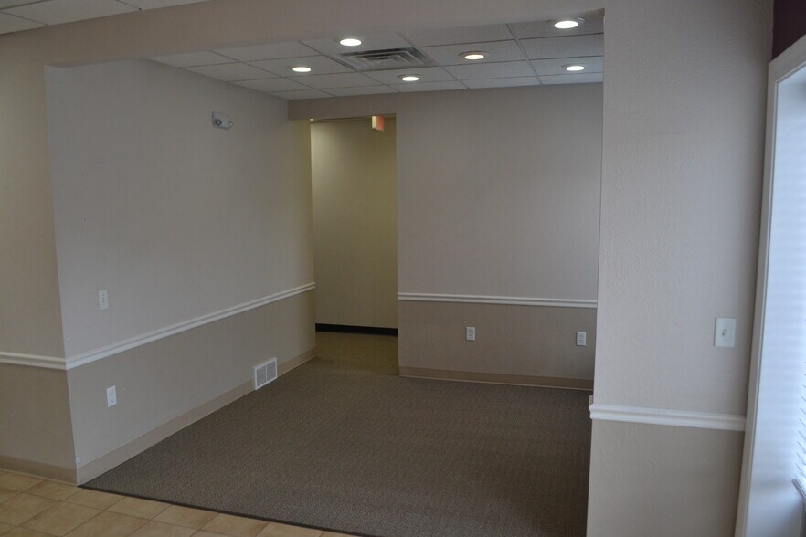 More Photos Of 115 N 6th St, Wausau Medical For Lease