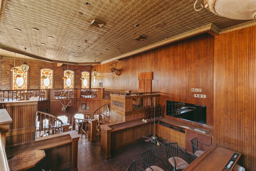 More Photos Of 100 S Grand St, Monroe Restaurant For Sale