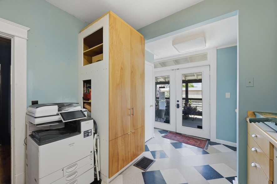 More Photos Of 2606 Westwood Dr, Nashville Light Distribution For Sale