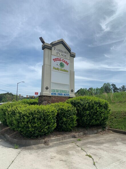 Primary Photo Of 2022 Fairburn Rd, Douglasville Freestanding For Lease