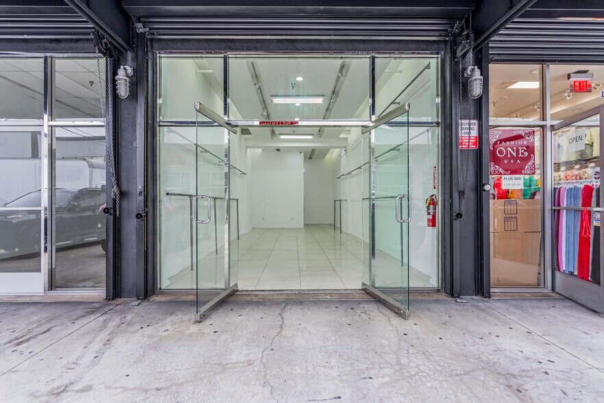 More Photos Of 1212 S San Pedro St, Los Angeles Storefront Retail Office For Lease