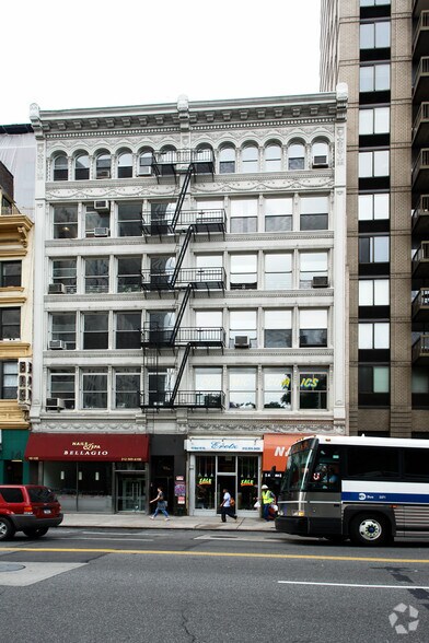 More Photos Of 10 E 23rd St, New York Office For Lease