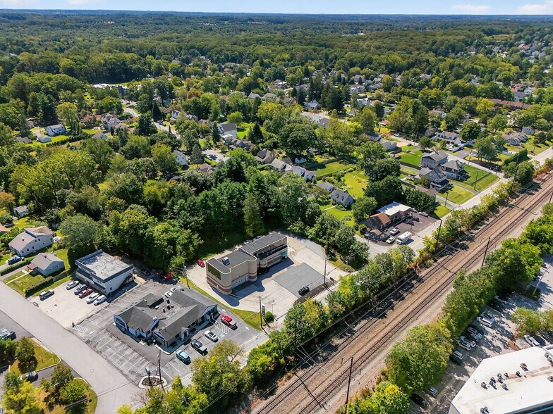 More Photos Of 514 E King Rd, Malvern Storefront Retail Office For Sale