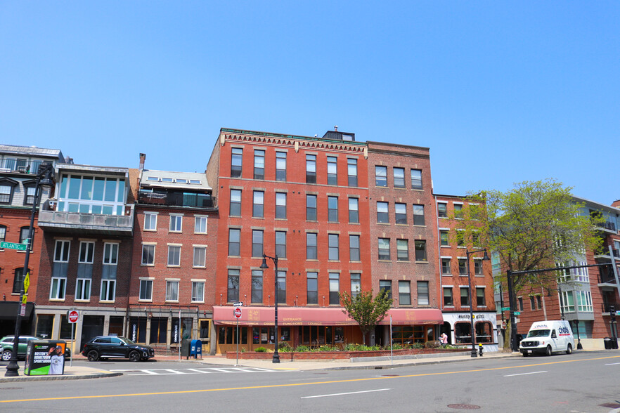 Primary Photo Of 240 Commercial St, Boston Storefront Retail Office For Lease