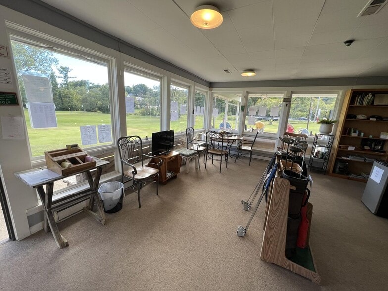 More Photos Of 6303 Williamson Rd, Roanoke Golf Course Driving Range For Sale