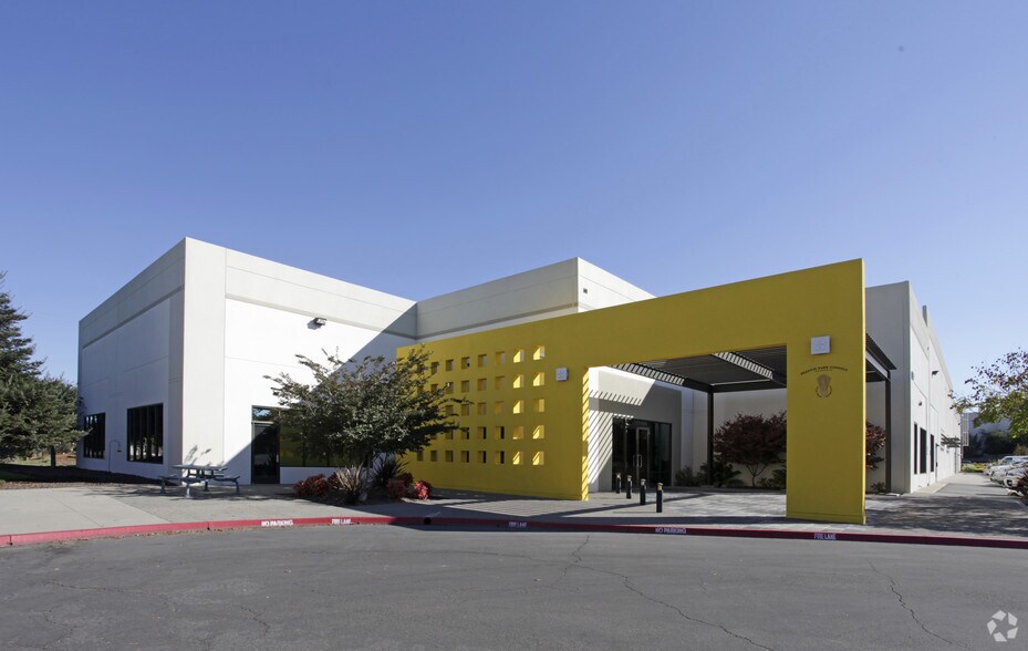 More Photos Of 640 Airpark Rd, Napa Unknown For Lease