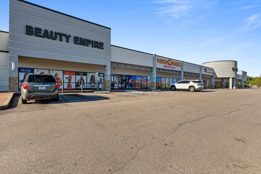 More Photos Of 6120 Scott St, Houston Unknown For Lease