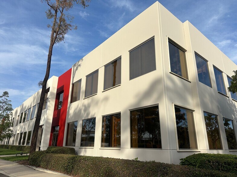More Photos Of 7525 Irvine Center Dr, Irvine Office For Lease