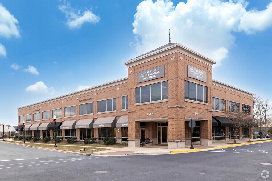 Primary Photo Of 25055 Riding Plz, South Riding Medical For Lease