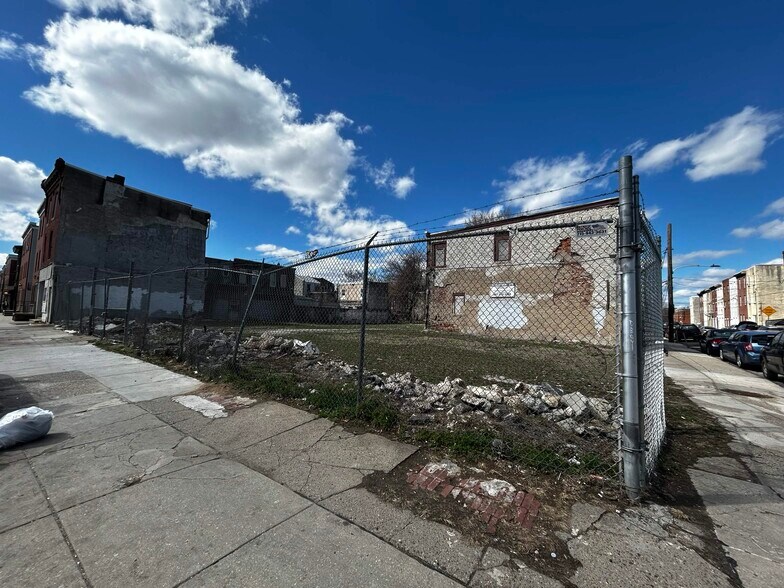 More Photos Of , Philadelphia Unknown For Sale