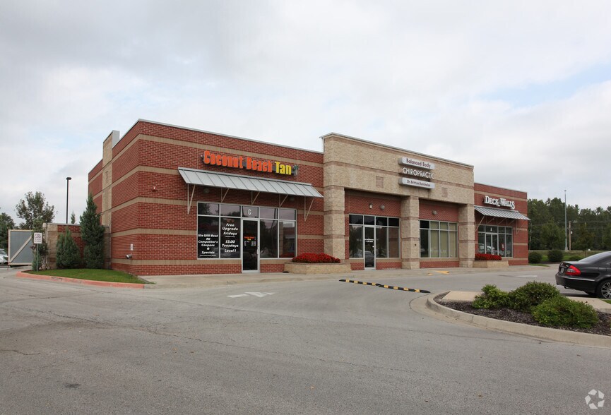 More Photos Of 19321 E US Highway 40 Hwy, Independence Unknown For Lease